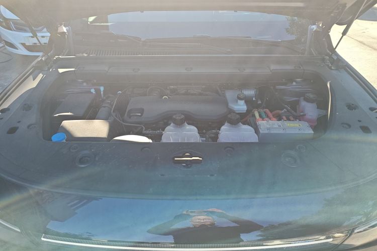 零跑汽车 零跑C16 2024款 增程 200激光雷达版机舱底盘24