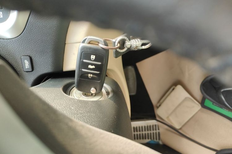 长安 逸动 2015款 1.6L 自动豪华型中控内饰11