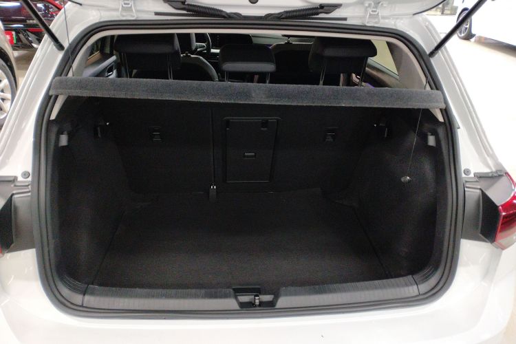 大众 高尔夫 2023款 改款 280TSI DSG Pro局部细节23