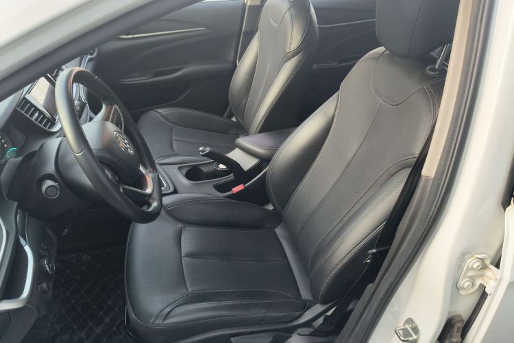 别克 英朗 2021款 改款 典范 1.5L 自动精英型局部细节19