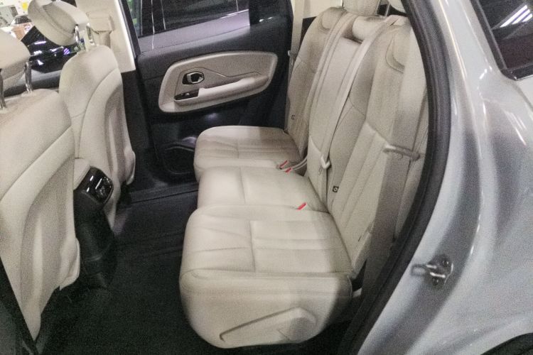 蔚来ES8 2018款 创始版中控内饰21