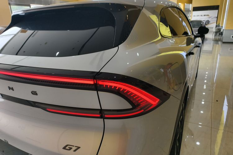 小鹏G7 2025款 702 超长续航 Max车身外观9