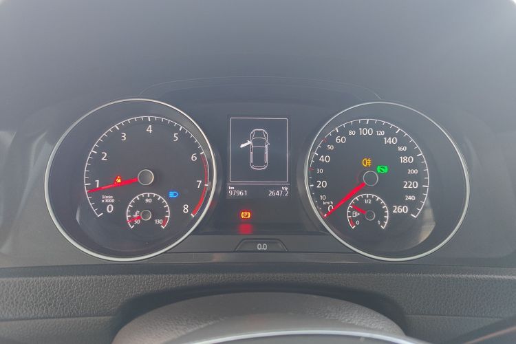 大众 高尔夫 2017款 230TSI 自动豪华百万辆纪念版局部细节14