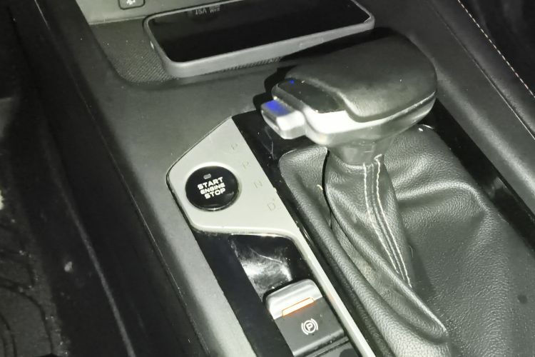 长安欧尚X7 PLUS 2022款 1.5T 蓝鲸版自动尊贵型中控内饰18