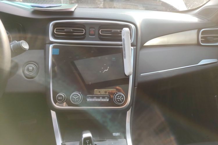 领克01 2019款 2.0T 两驱型Pro版 国V中控内饰16