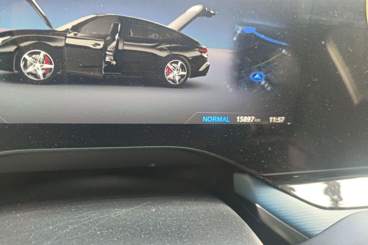 名爵 MG7 2023款 2.0T 自动猎美奢享版中控内饰15