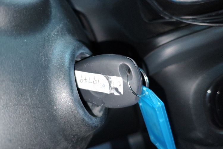 smart fortwo 2018款 1.0L 52千瓦硬顶灵动版 国V中控内饰11