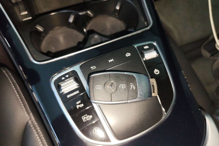 奔驰C级 2021款 C 260 星耀臻藏版中控内饰11