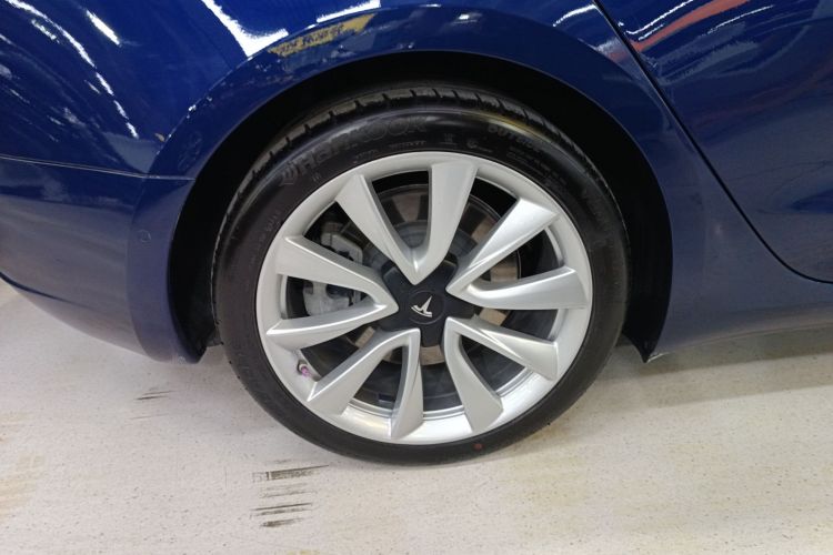 特斯拉 Model 3 2020款 改款 长续航后轮驱动版车身外观6008