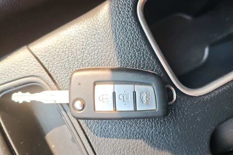 日产 轩逸 2022款 经典 1.6XE CVT舒适版中控内饰11