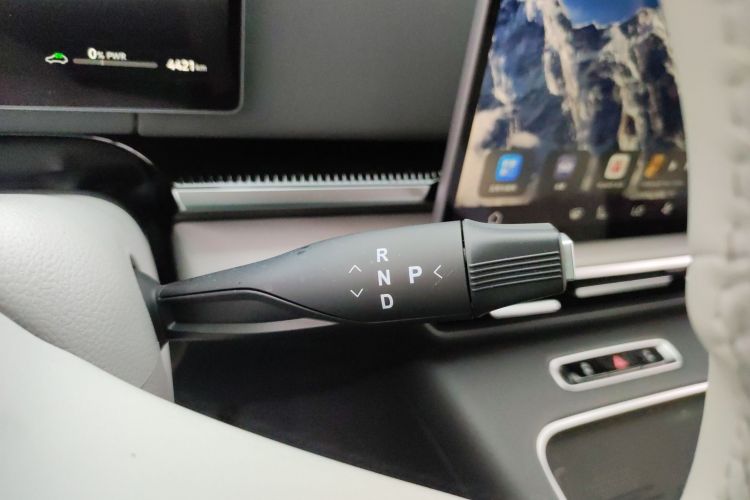 岚图汽车 岚图梦想家 2025款 PHEV 四驱卓越乾崑版局部细节18