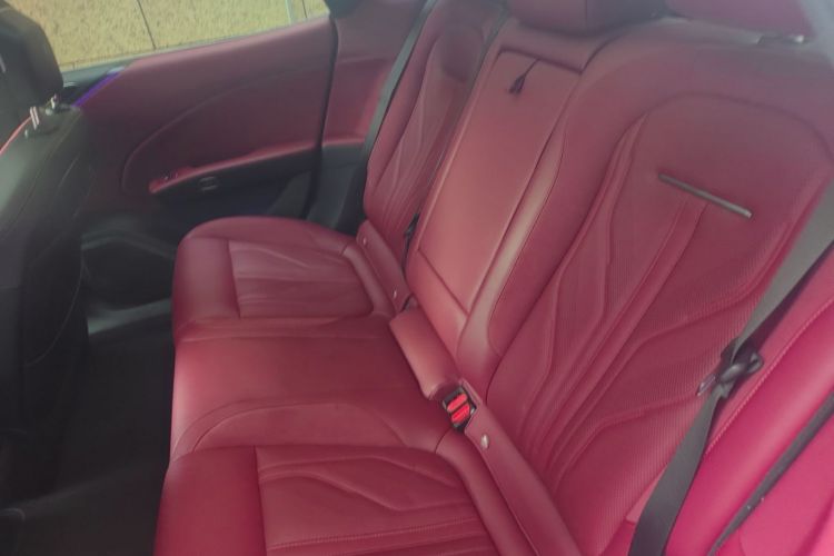 极氪007GT 2025款 后驱智驾版 75kWh中控内饰21