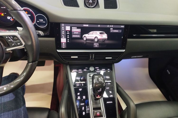 保时捷 2018款 Cayenne 3.0T中控内饰16