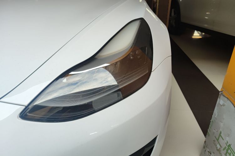 特斯拉 Model 3 2021款 标准续航后驱升级版 3D6局部细节36