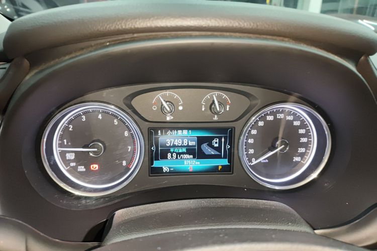 别克 君越 2018款 20T 精英型中控内饰14