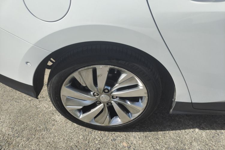 别克 微蓝6 2020款 插电混动 互联智慧型车身外观6003