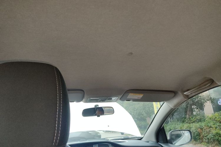 海马M3 2016款 1.5L 手动舒适型局部细节22