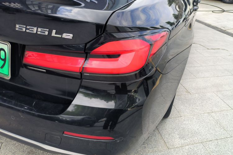 宝马5系新能源 2022款 改款 535Le 豪华套装车身外观9