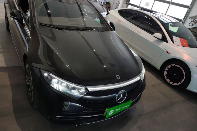 奔驰EQS 2022款 改款 450+ 先锋版车身外观2