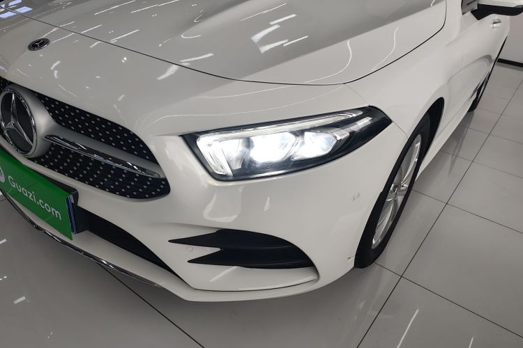 奔驰A级 2021款 A 200 L 运动轿车时尚型局部细节36