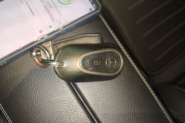 奔驰C级 2023款 改款 C 260 L 运动版中控内饰11