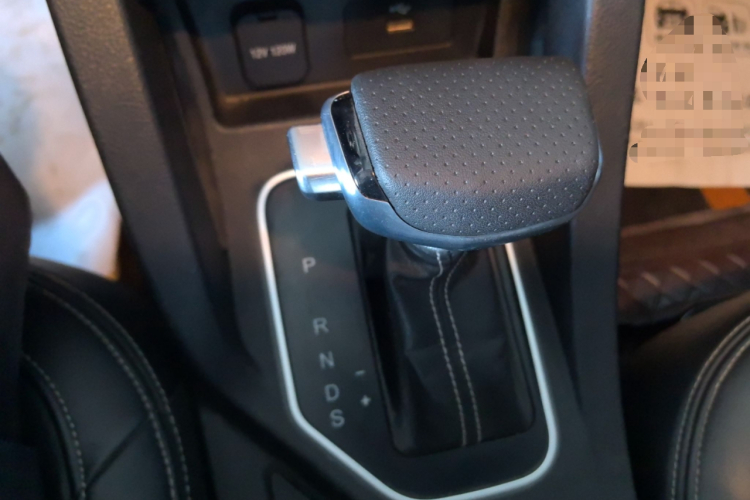 奔腾X40 2019款 1.6L 自动互联智酷型 国VI中控内饰18