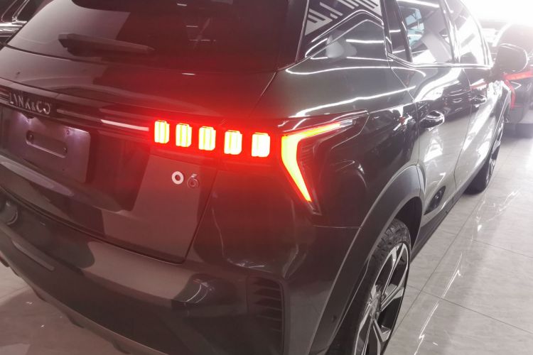 领克06 2023款 Remix 1.5T Hero车身外观9