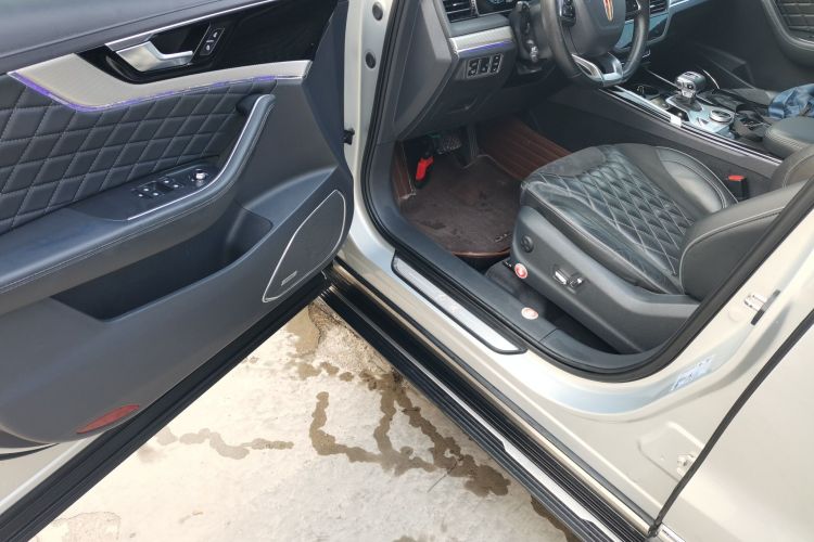 红旗HS5 2019款 2.0T 智联旗享版中控内饰20