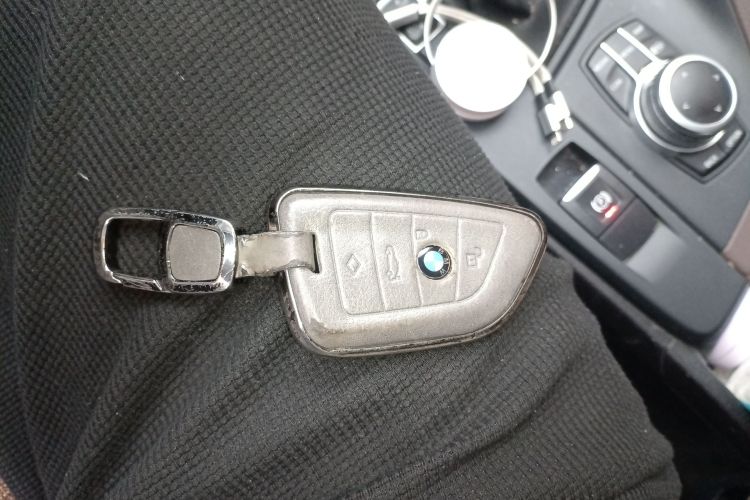 宝马X1 2022款 sDrive25Li 领先型中控内饰11