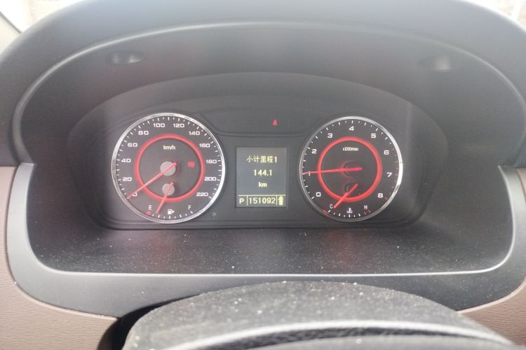 上汽大通MAXUS 大通G10 2018款 PLUS 2.0T 自动豪华行政版中控内饰14