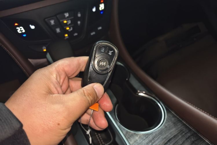 别克 昂科威 2017款 20T 两驱豪华型中控内饰7001