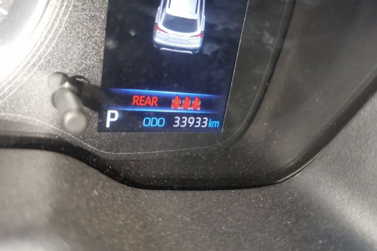 丰田 卡罗拉锐放 2022款 2.0L 精英版中控内饰15