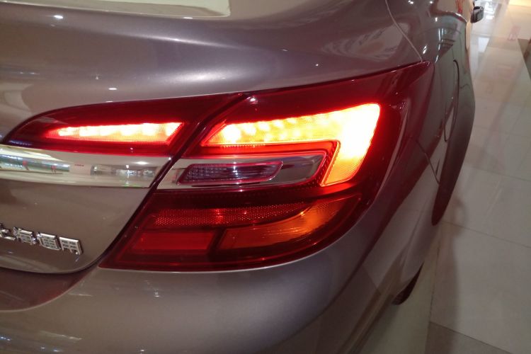 别克 君威 2015款 1.6T 精英技术型车身外观6006