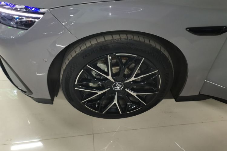 比亚迪 汉 2025款 DM-i 智驾版 125KM尊贵型车身外观6007