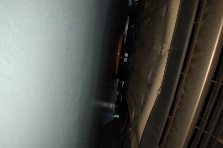 宝马3系 2014款 320Li 时尚型局部细节9008