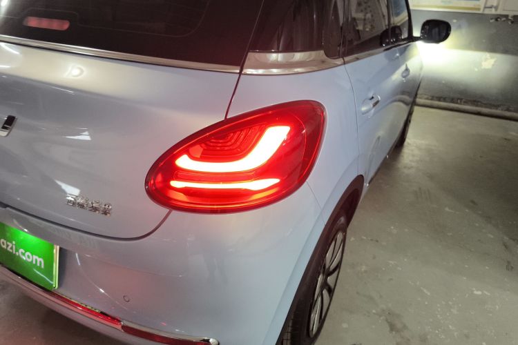 五菱汽车 五菱缤果 2025款 410km 灵犀尊享款车身外观9