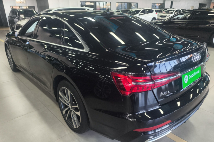 奥迪A6L 2020款 40 TFSI 豪华动感型车身外观4