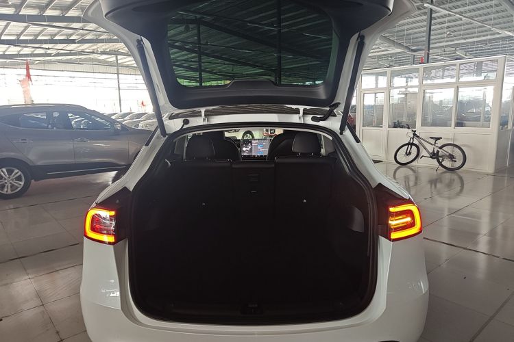 特斯拉 Model Y 2022款 改款 后轮驱动版局部细节23