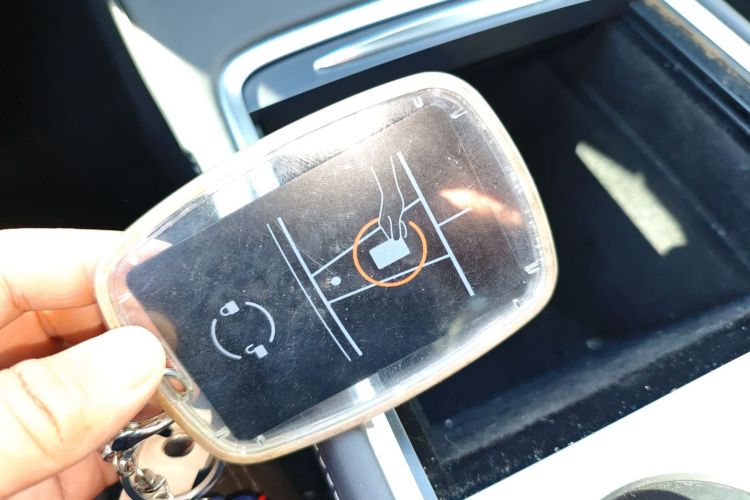 特斯拉 Model 3 2021款 改款 标准续航后驱升级版 3D1中控内饰11