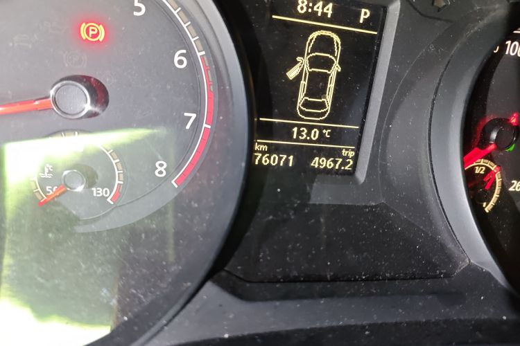 大众 帕萨特 2017款 330TSI DSG尊荣版中控内饰15