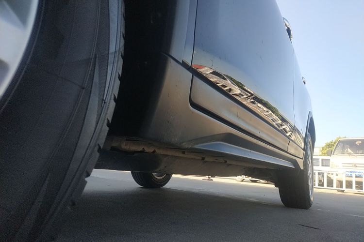 日产 奇骏 2020款 2.0L XL Premium CVT 2WD智联尊享版机舱底盘30