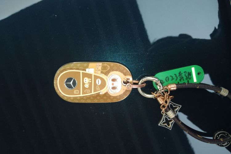 奔驰C级 2022款 改款 C 260 L 运动版中控内饰11