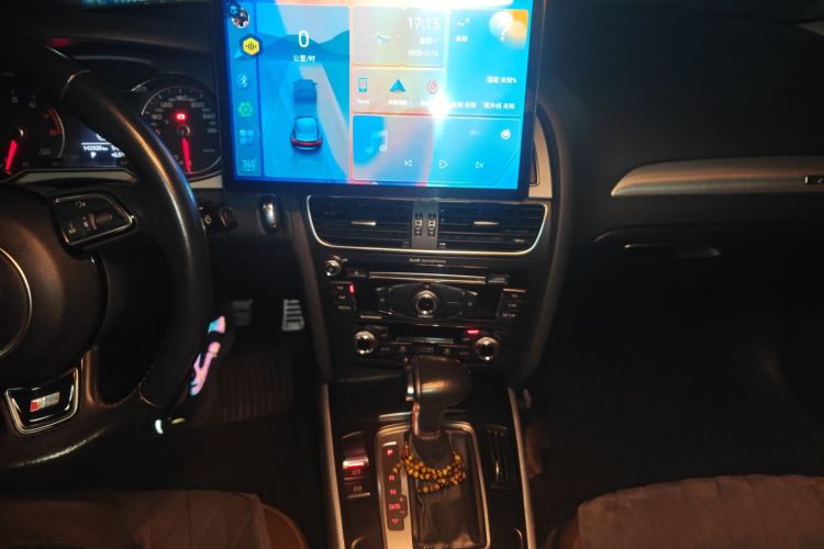 奥迪A4L 2015款 45 TFSI quattro个性运动型中控内饰16