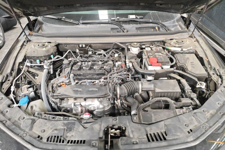 本田 雅阁 2024款 260TURBO 豪华版机舱底盘24