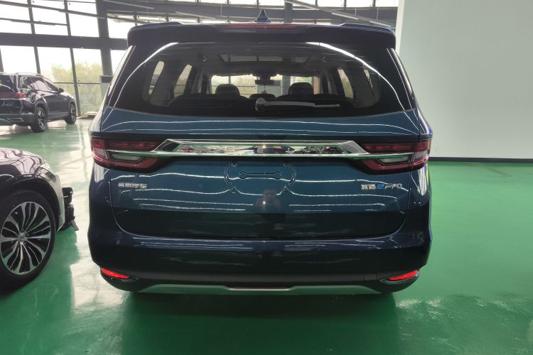 吉利汽车 嘉际新能源 2022款 1.5TD PHEV 白金舒适型车身外观6004