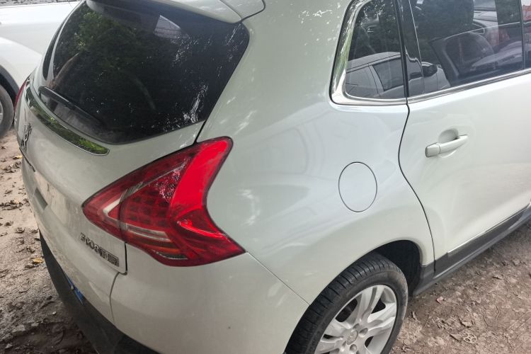 标致3008 2013款 1.6THP 自动至尚版车身外观6003