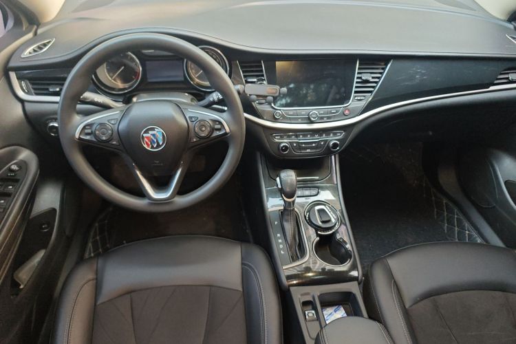 别克 威朗 2017款 三厢 20T 双离合精英型中控内饰12