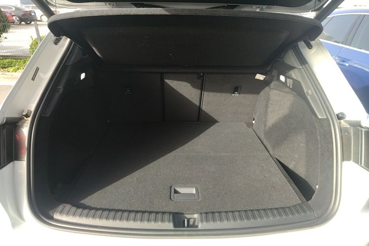 奥迪Q4 e-tron 2024款 40 e-tron 创境版机舱底盘23