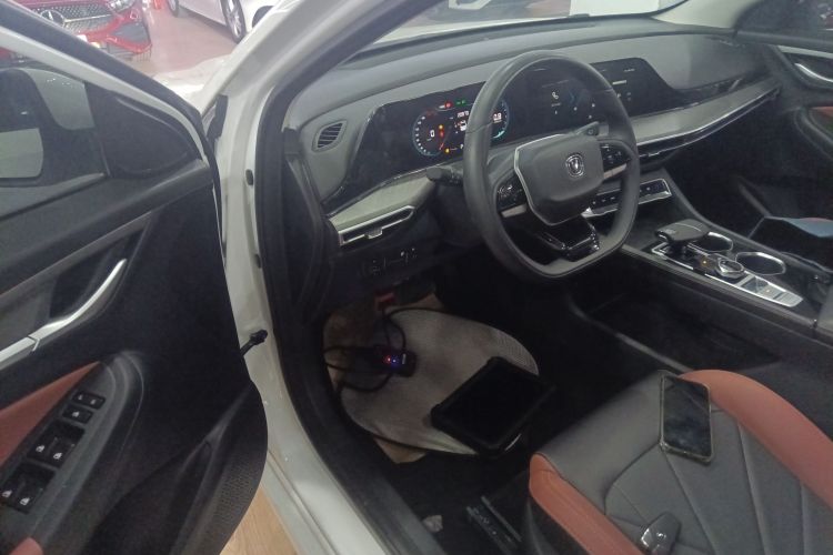 长安 逸动 2022款 PLUS 蓝鲸NE 1.4T GDI DCT尊贵版中控内饰7003