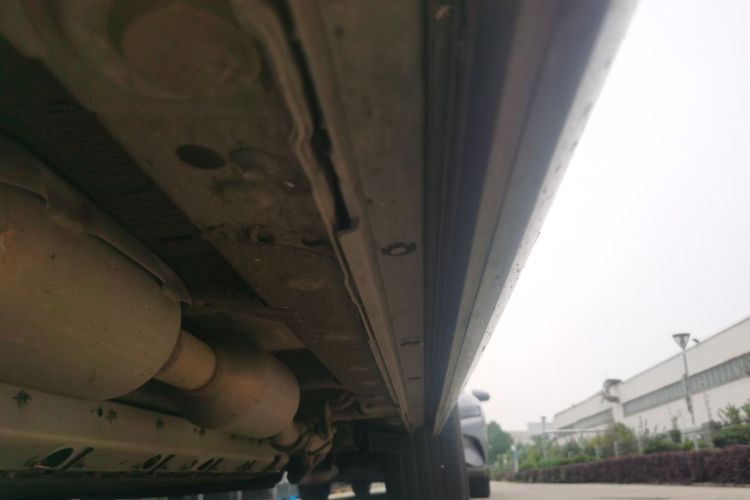 鸿蒙智行 问界M7 2024款 1.5T 后驱Plus版 5座局部细节9004